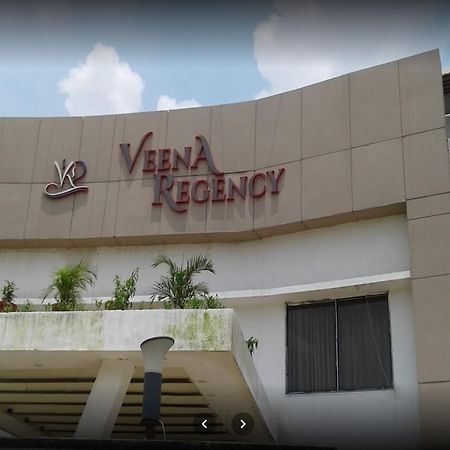 Готель Veena Regency Chas Екстер'єр фото